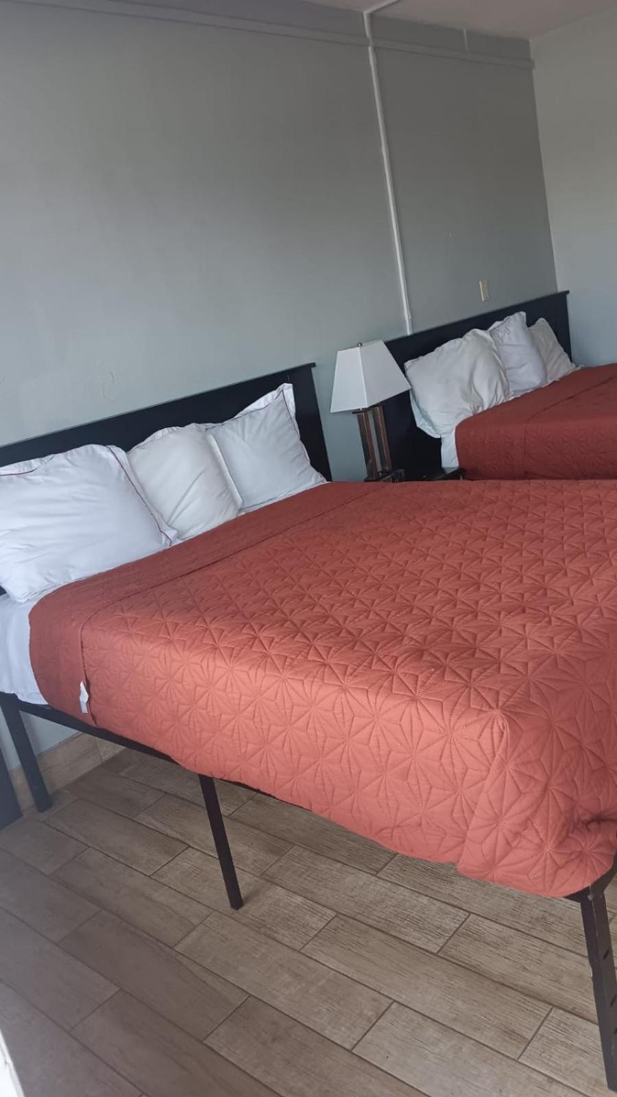 Motel 9 Laredo Luaran gambar